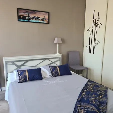 Le Vallon A 5 Min Du Puy Dufou Lägenhet