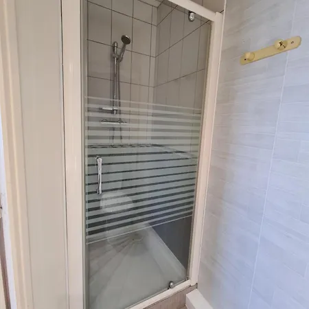 Le Vallon A 5 Min Du Puy Dufou Apartamento Chambretaud