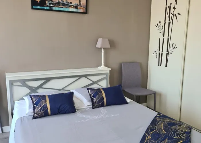 Le Vallon A 5 Min Du Puy Dufou Apartamento